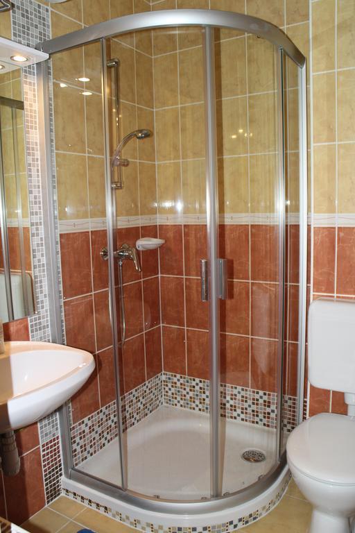 Mandarin Wellness Apartman Siófok Habitación foto
